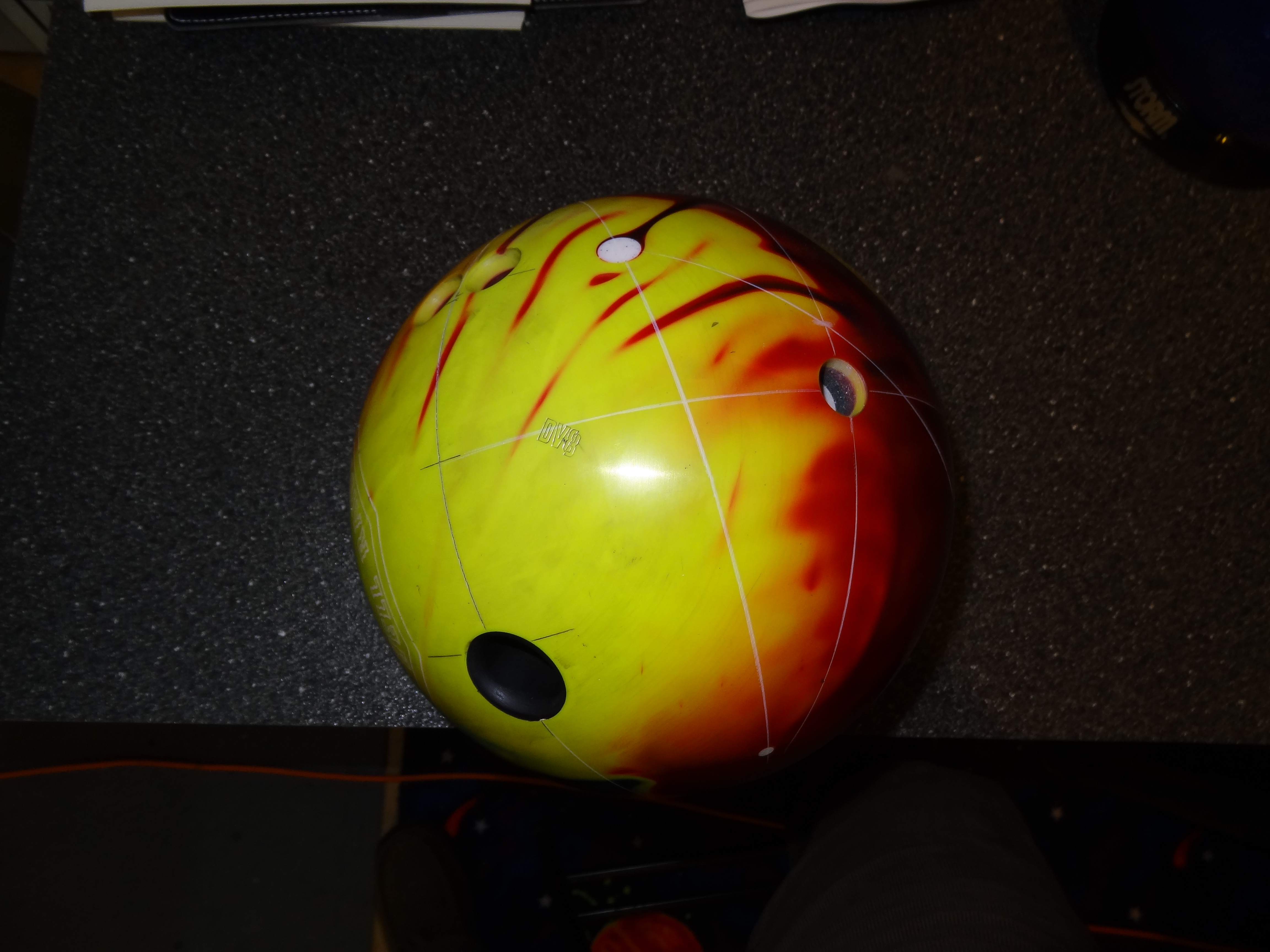 dv8 bowling balls reviews