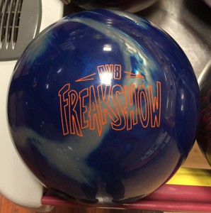 DV8 Freakshow Bowling Ball