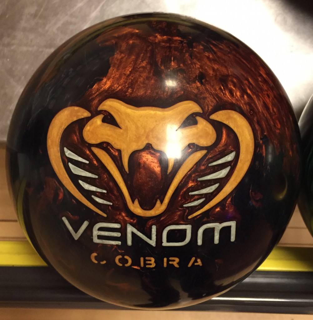 Motiv Venom Cobra Bowling Ball Review