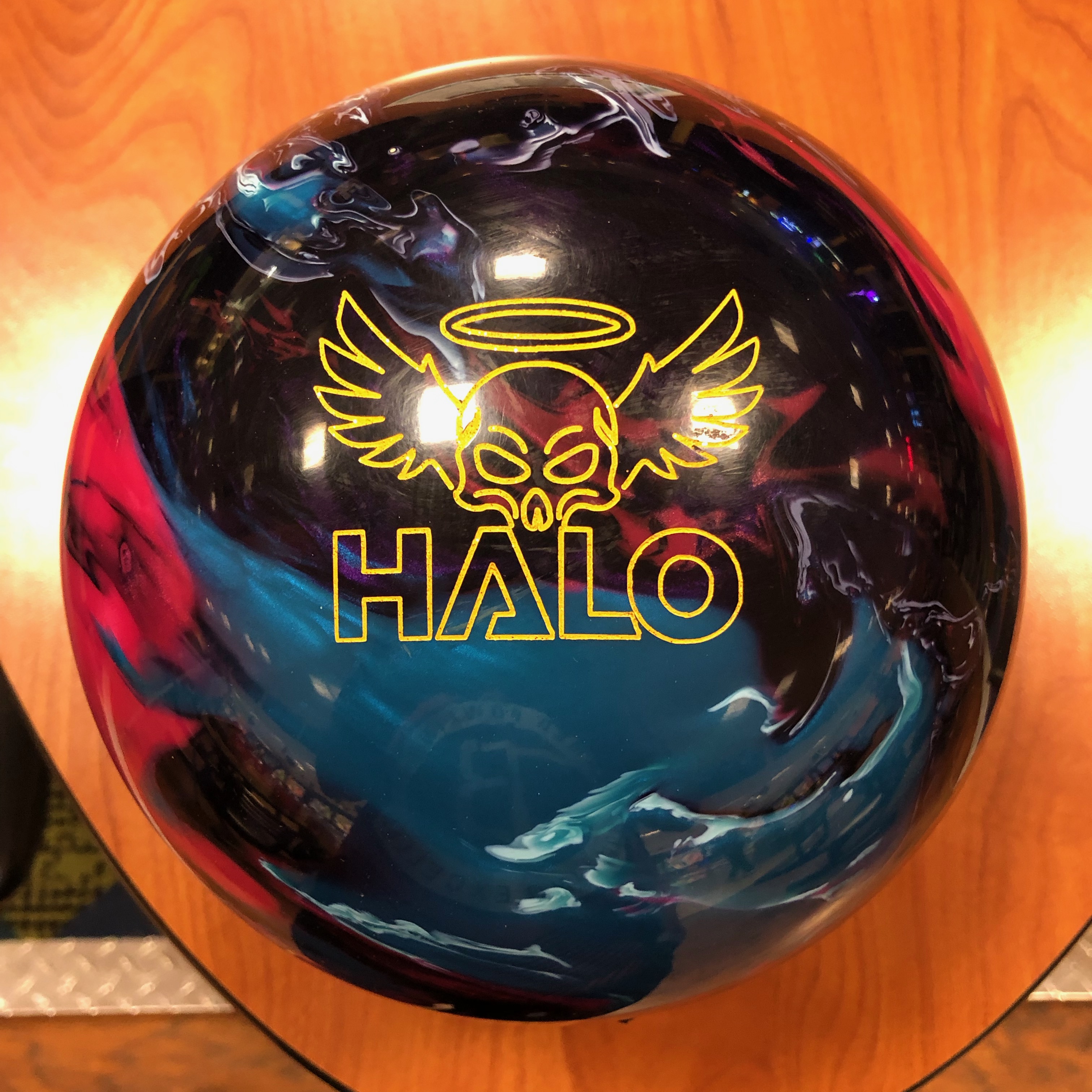 Roto Grip Halo Pearl 14 lb bowling ball with 3.5-4 pin